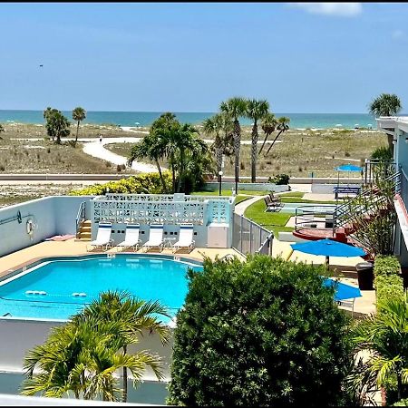 Beachside Resort Motel St. Pete Beach Buitenkant foto
