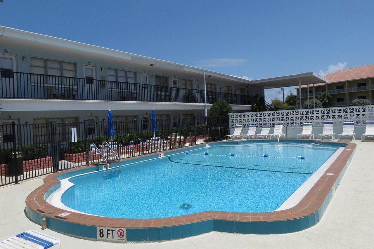 Beachside Resort Motel St. Pete Beach Buitenkant foto