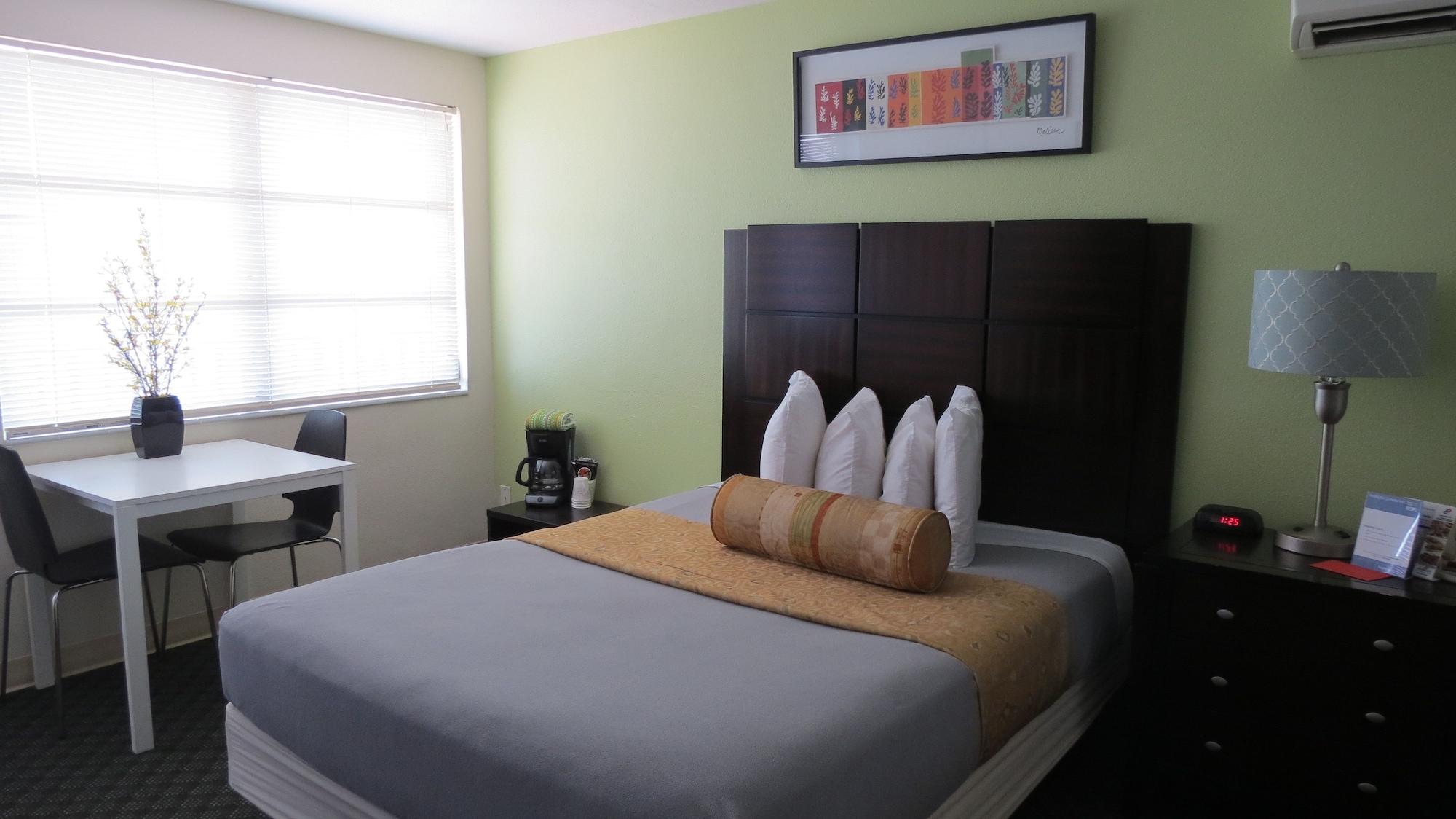Beachside Resort Motel St. Pete Beach Buitenkant foto