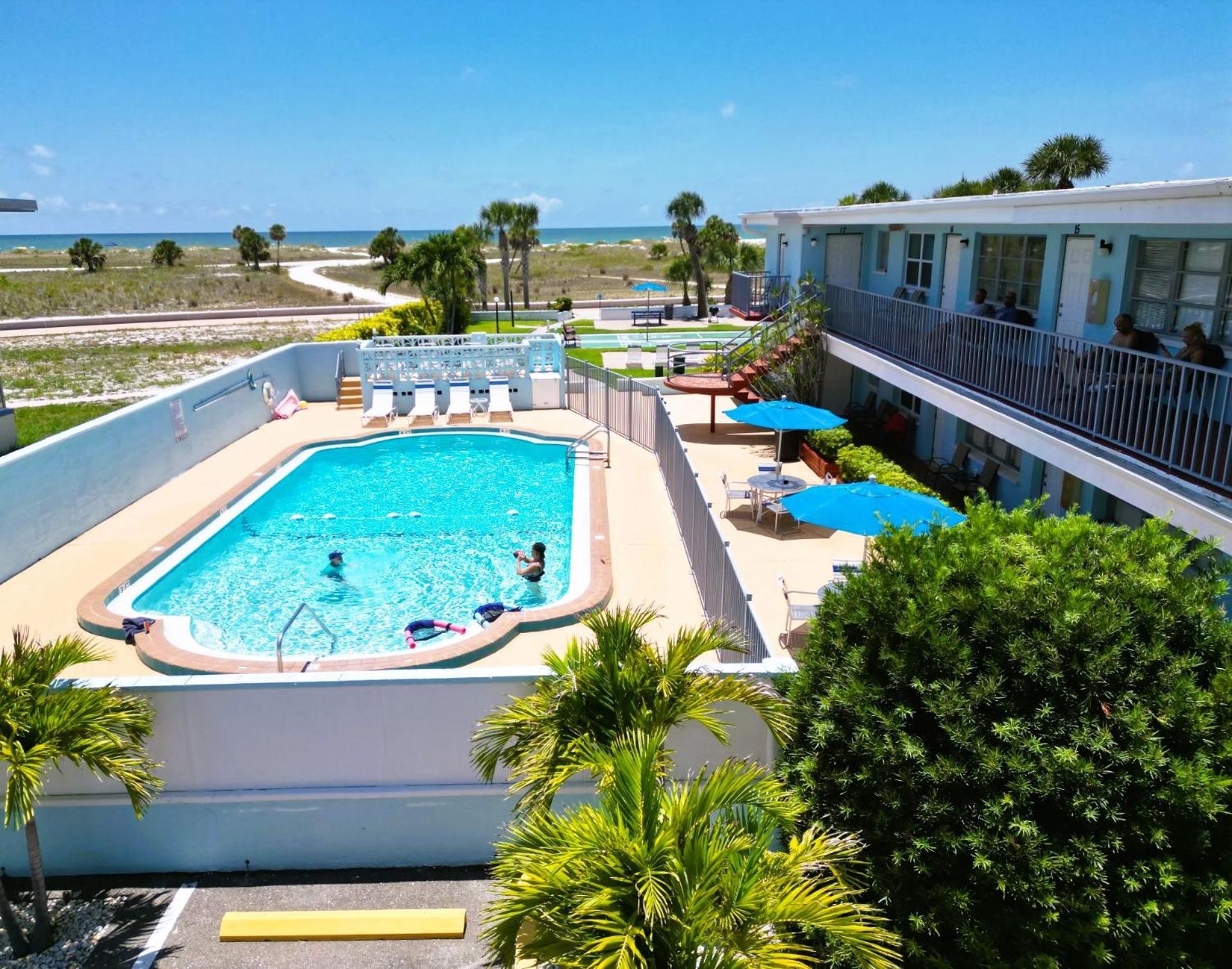 Beachside Resort Motel St. Pete Beach Buitenkant foto