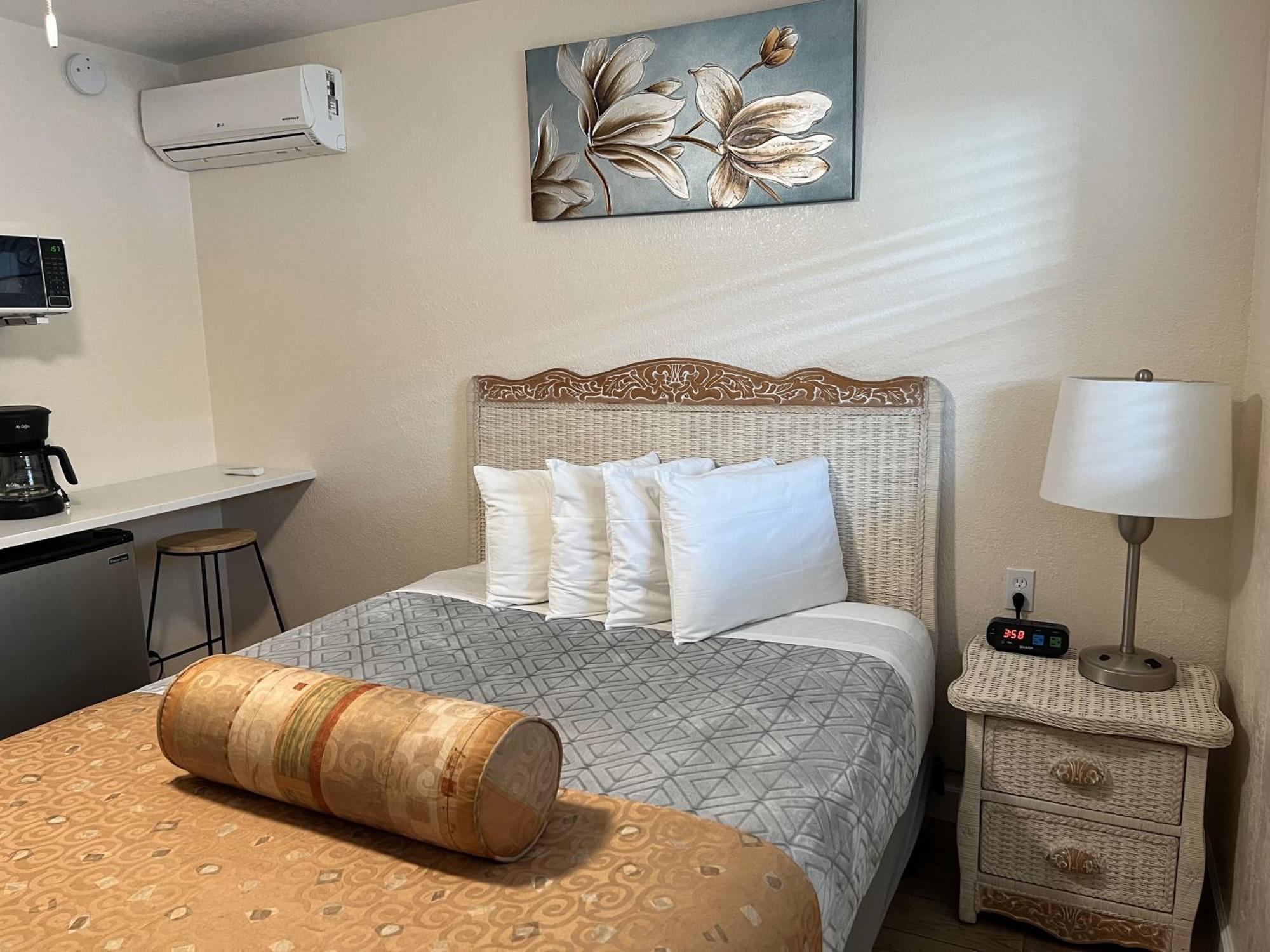 Beachside Resort Motel St. Pete Beach Buitenkant foto