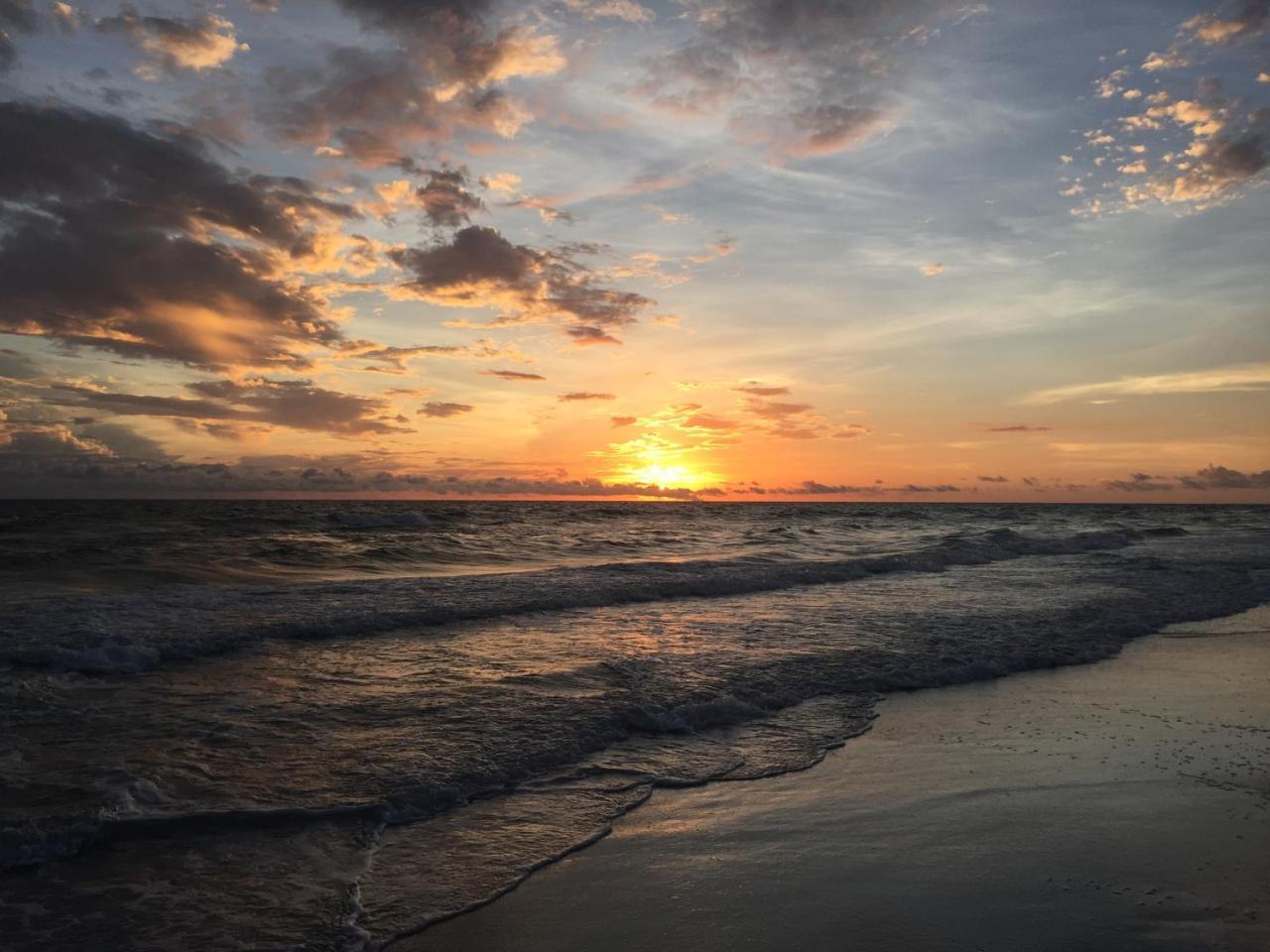 Beachside Resort Motel St. Pete Beach Buitenkant foto